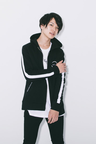 LILWHITE. (リルホワイト) -F/B-ZIP UP HOODIE BLK