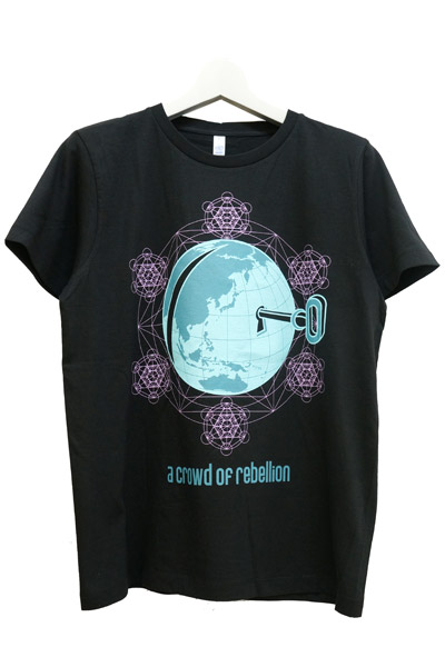 a crowd of rebellion Tシャツ あーす