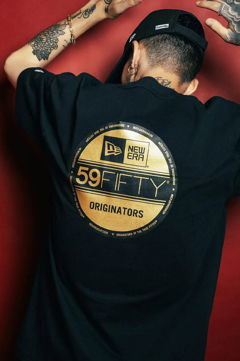 New Era® × Subciety(サブサエティ)　S/S Cotton Tee - Black