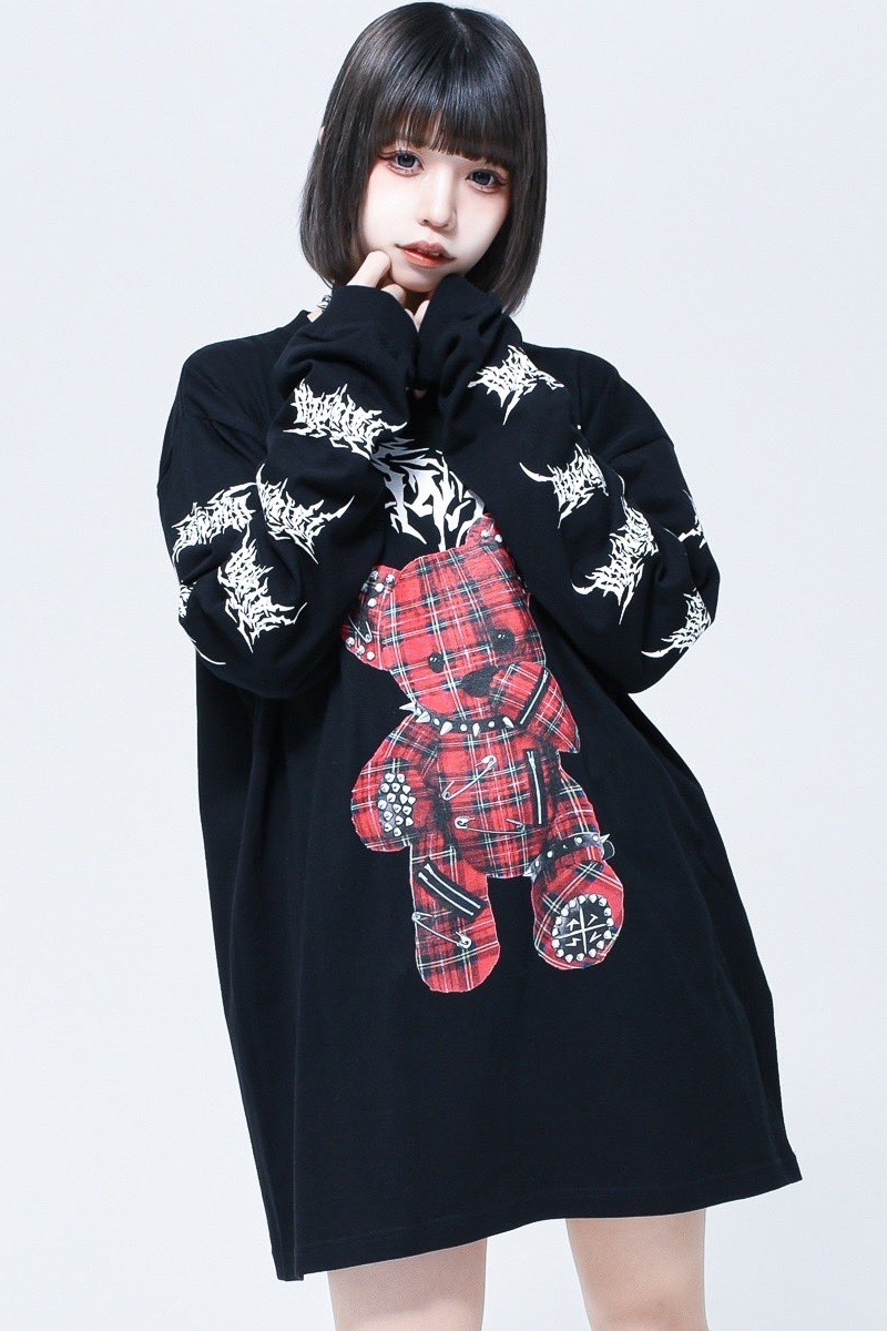 TRAVAS TOKYO【トラバストーキョー】 'REVENGE PUNKS' bear L/S Tee BLACK×RED