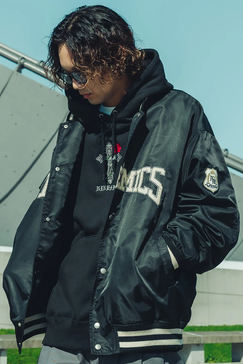 NineMicrophones(ナインマイクロフォンズ)NYLON STADIUM JKT NineMicrophones(ナインマイクロフォンズ)NYLON STADIUM JKT