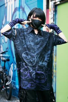 NieR (ニーア)より、定番の総柄切替半袖パーカーの新デザインや NieR (ニーア)より、定番の総柄切替半袖パーカーの新デザインや