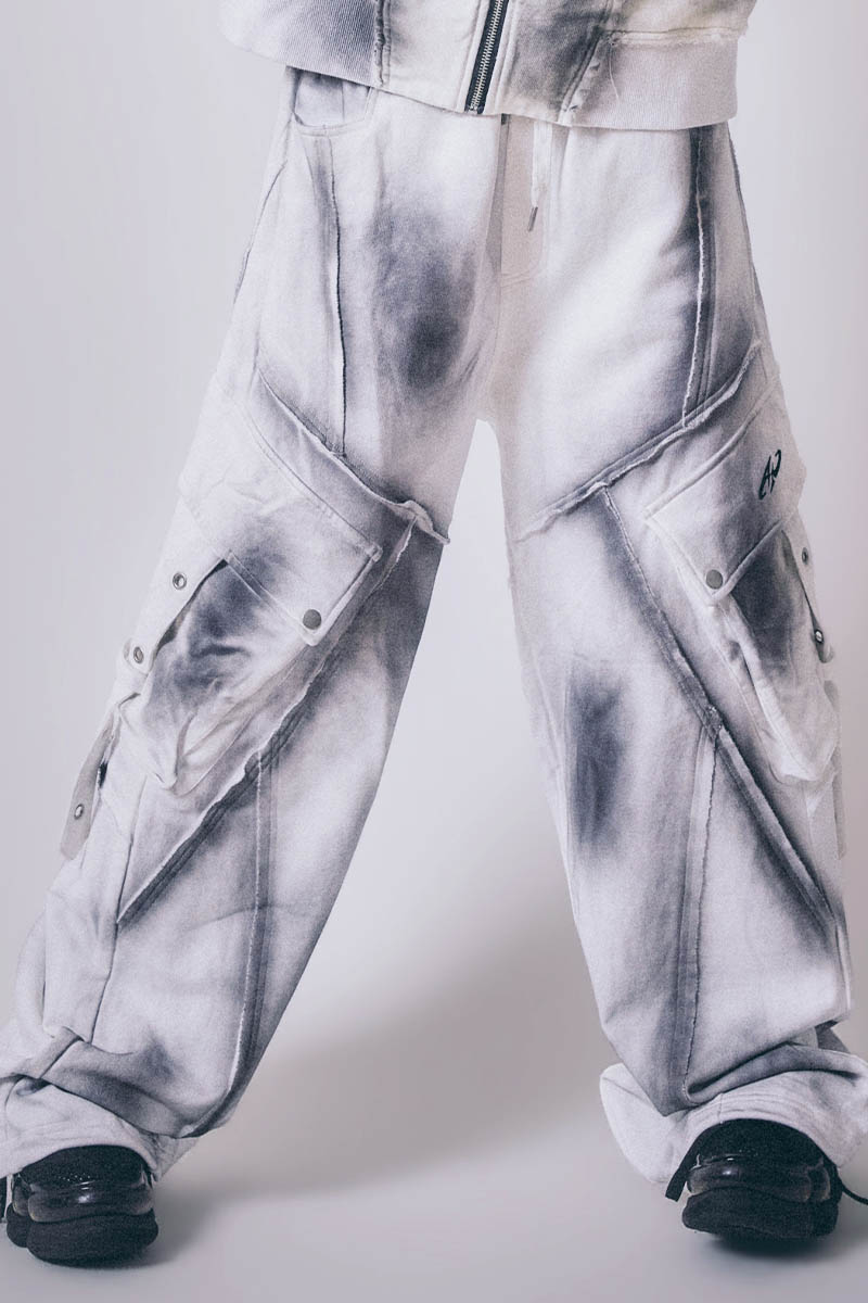 P.N UNDERGROUND(サイコ・ネーション・アンダーグラウンド) 切替スウェット・カーゴ・パンツ - White