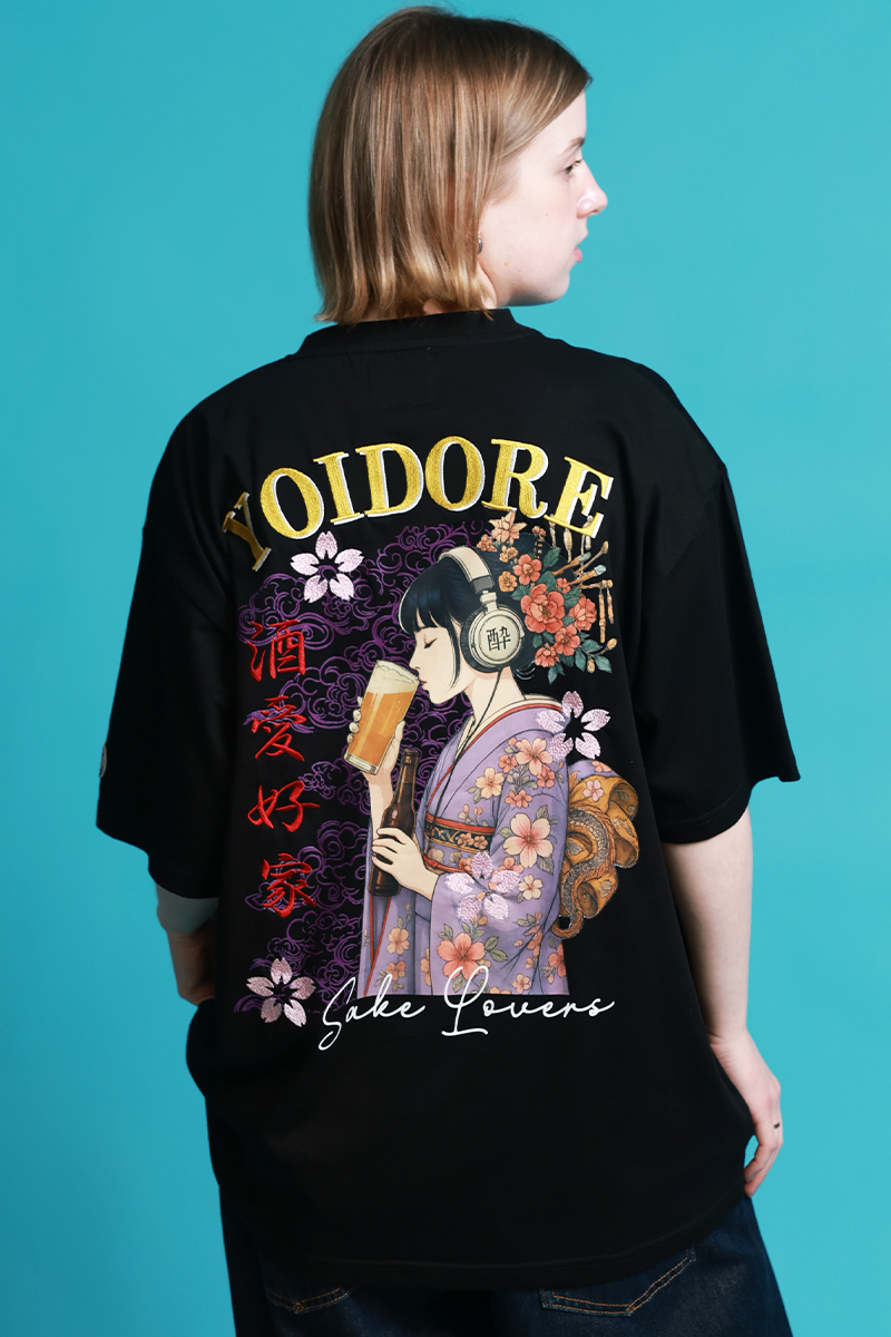 YOIDORE(ヨイドレ) ビール好き着物女子TEE - Black