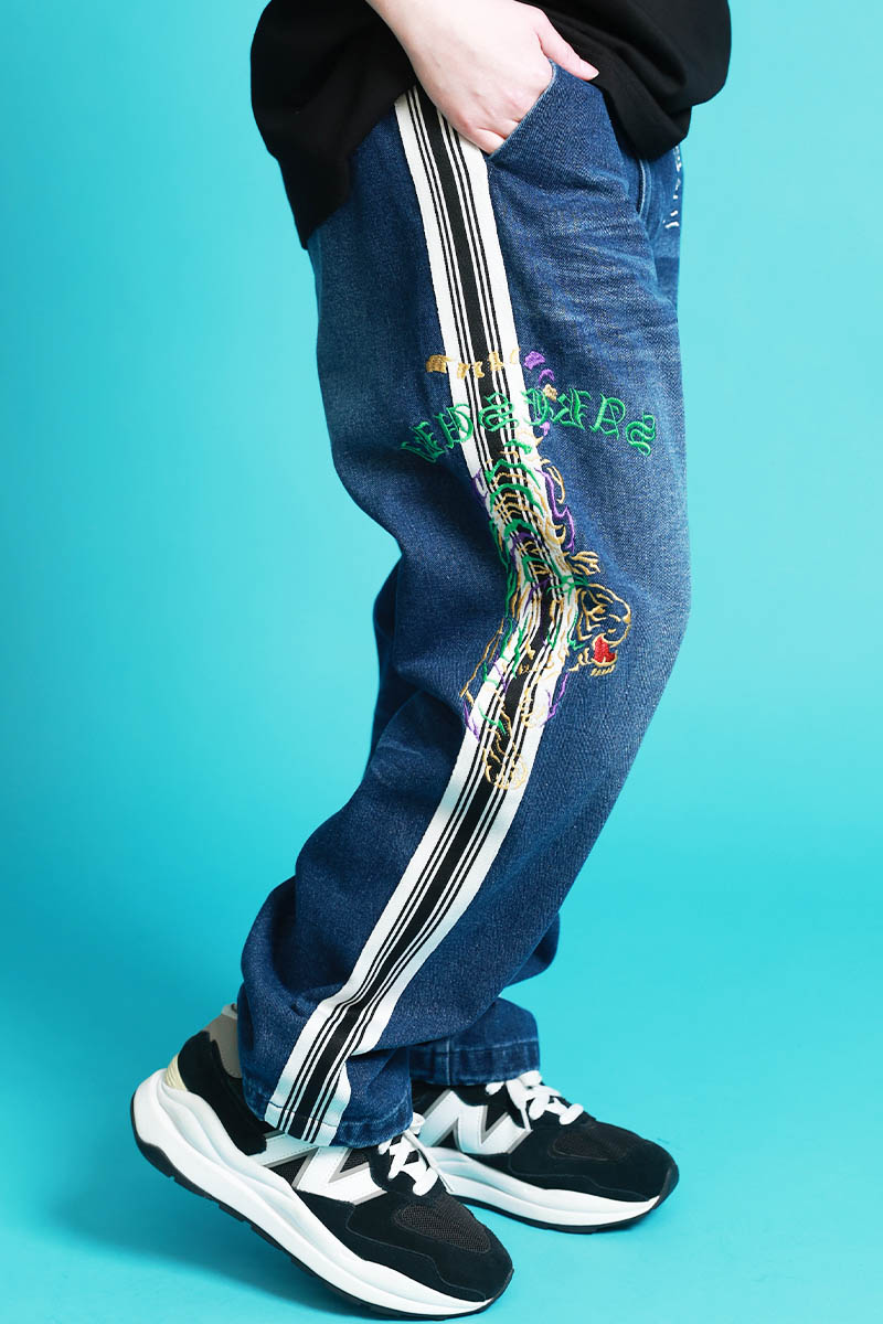 YOIDORE(ヨイドレ) 酒とデニム・ライン刺繍パンツ - Indigo（淡）