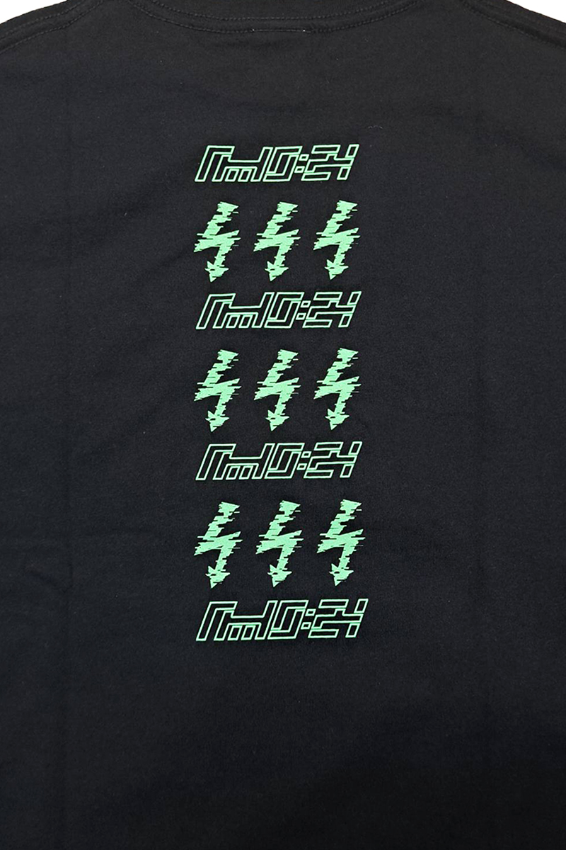 予約商品】 要 楽奈×Am10:24 コラボ限定オーバーサイズTシャツ 予約商品】 要 楽奈×Am10:24 コラボ限定オーバーサイズTシャツ