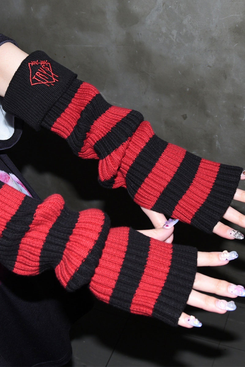 TRAVAS TOKYO【トラバストーキョー】Border knit arm cover BLACK×RED