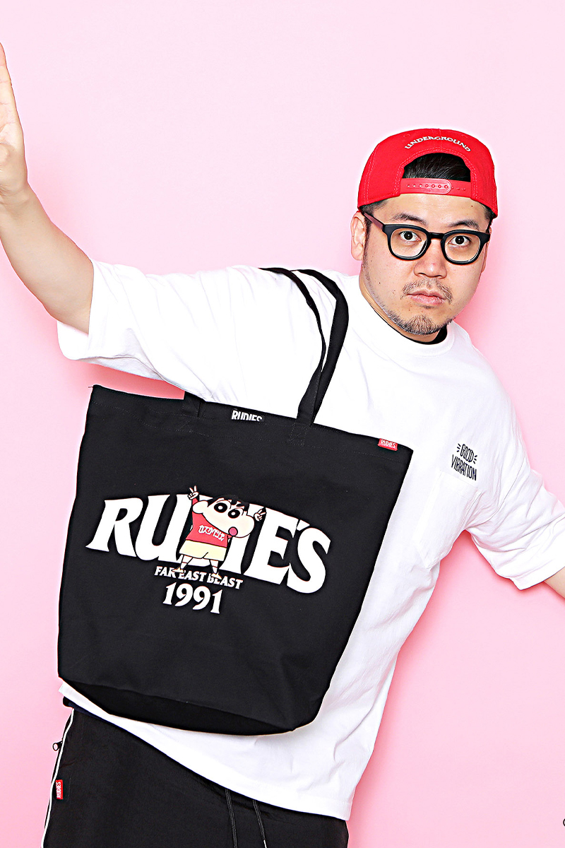 RUDIE'S x CRAYON SHINCHAN PEACE TOTEBAG BLACK