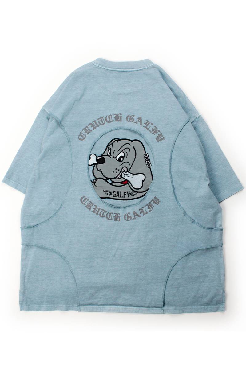 【予約商品】GALFY (ガルフィー) 穴の向こうにわんちゃんTEE - Light Blue