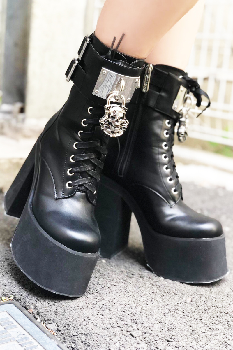 KILL STAR CLOTHING Lock Me Up Boots