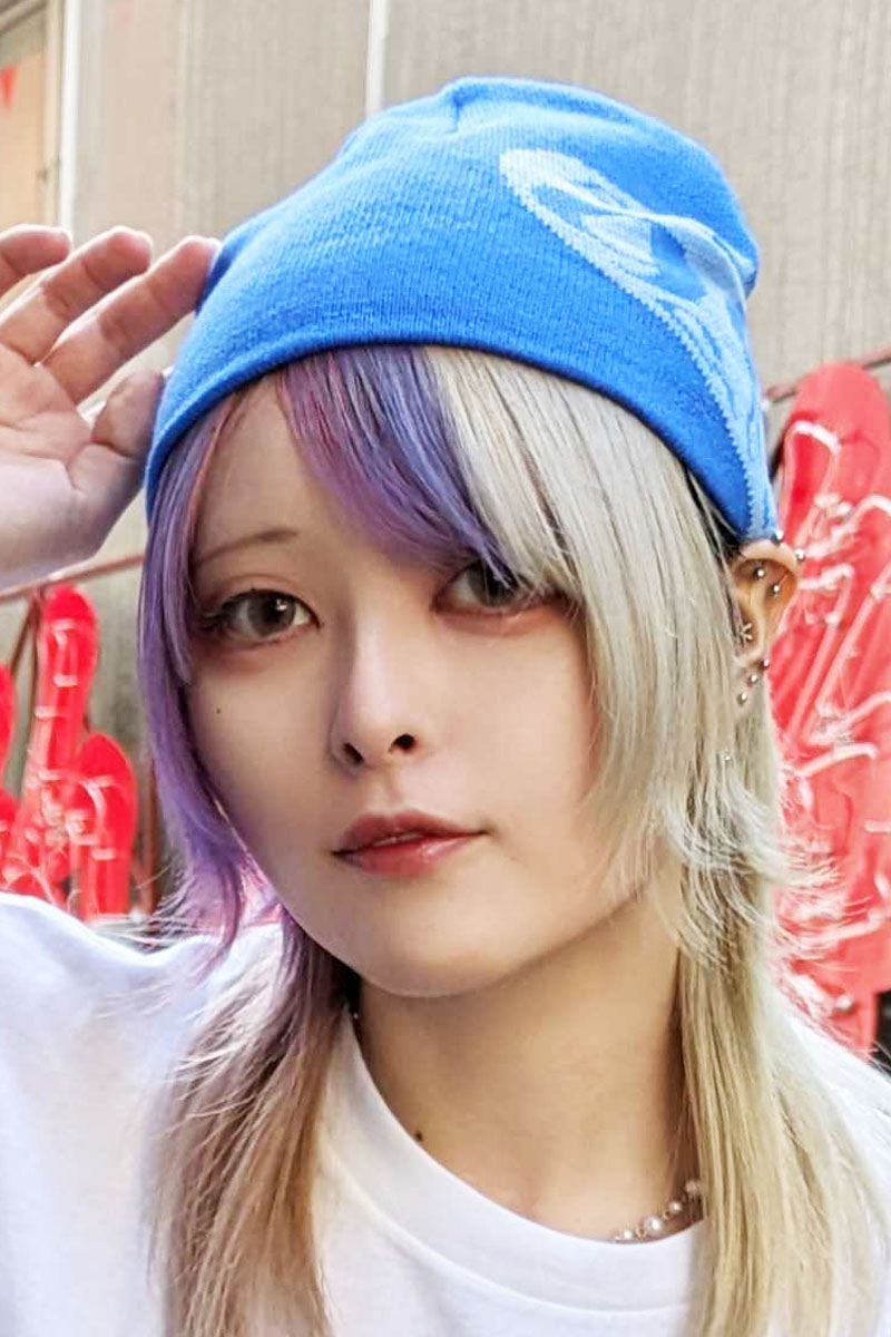 Forever 90s GALs(フォーエバーナインティーズギャルズ) Heart LOGO Beanie Blue