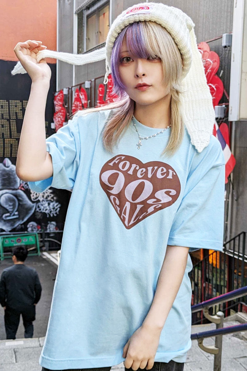 Forever 90s GALs(フォーエバーナインティーズギャルズ) Heart LOGO S/S Tee Pale Blue