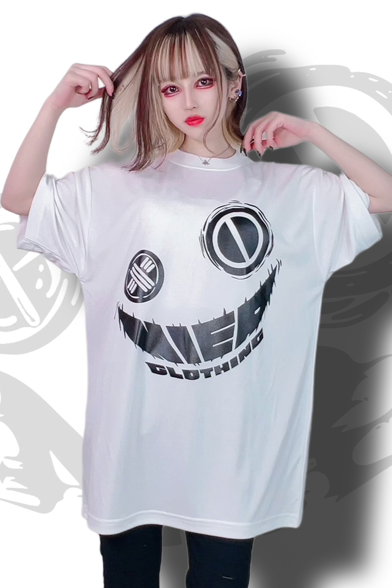 NieR (ニーア) ドライシルキータッチBIGカットソー【WHITE FACE LOGO】