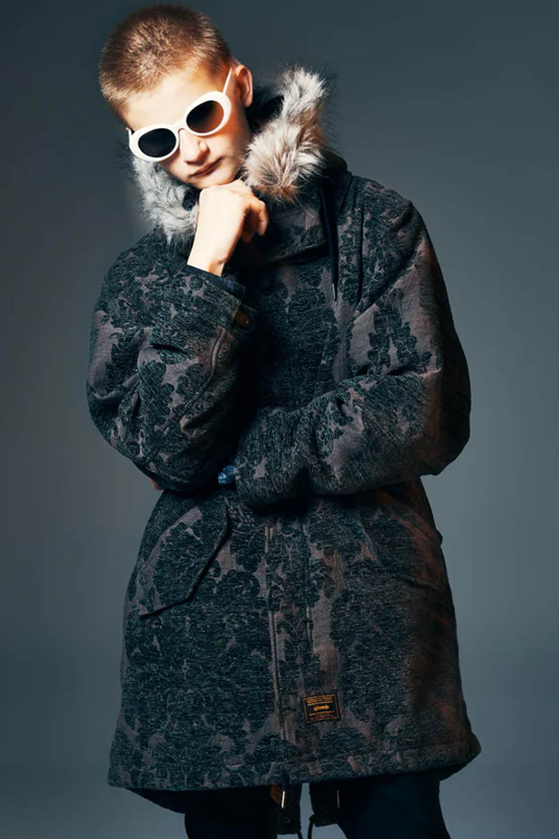 【予約商品】glamb(グラム) High Neck Mods Coat / ハイネックモッズコート - Charcoal