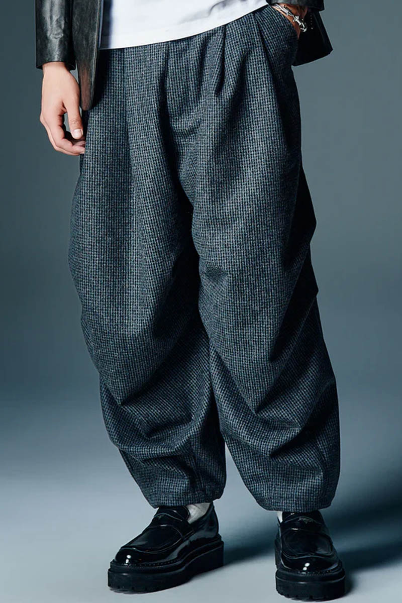 【予約商品】glamb(グラム) Knee Tuck Check Pants / ニータックチェックパンツ - Gray