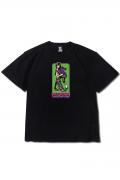 進撃の巨人xMAGICAL MOSH MISFITS(マジカルモッシュミスフィッツ) “MAGICAL MOSH MIKASA” TEE BLACK
