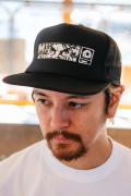 進撃の巨人xMAGICAL MOSH MISFITS(マジカルモッシュミスフィッツ) “MAGICAL MOSH EREN” MESH CAP WHITE