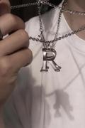 RECOVERY(リカバリー) three-dimensional R device pendant - Matte Silver