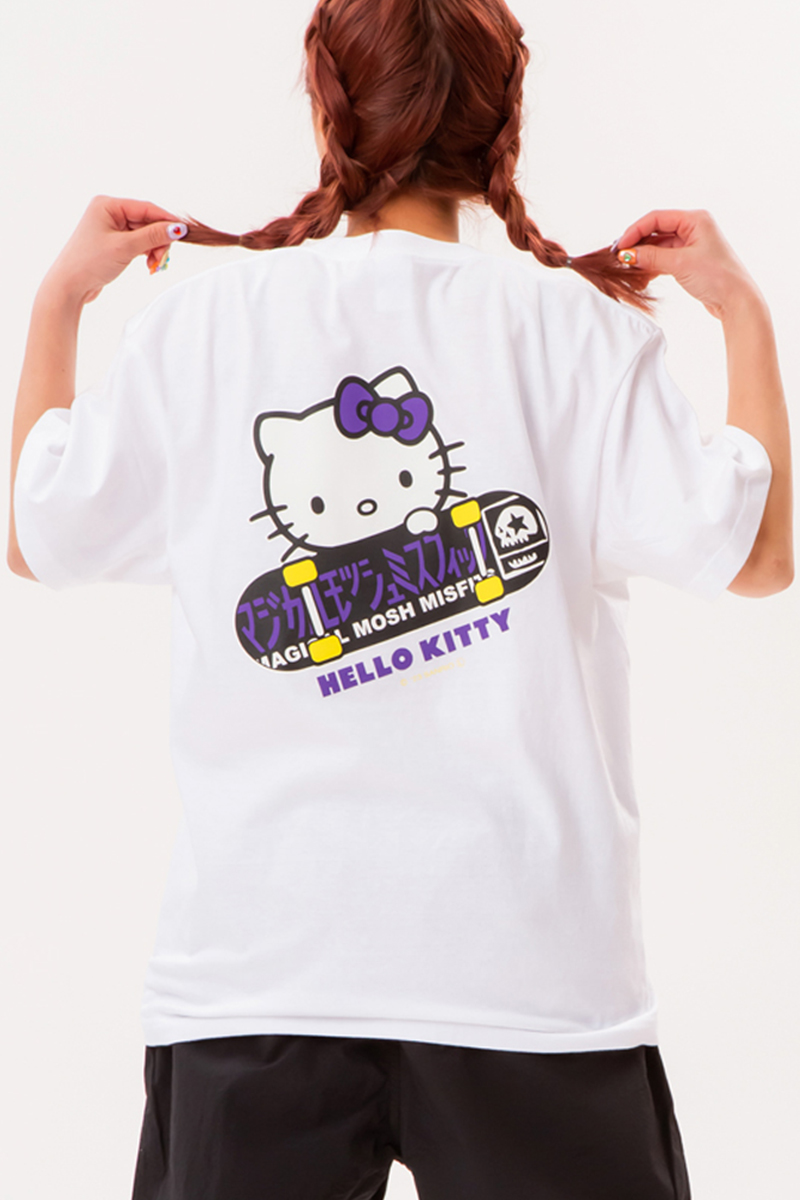MAGICAL MOSH MISFITS (マジカルモッシュミスフィッツ)  HELLO KITTY x MxMxM “スケボー” TEE White