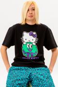 MAGICAL MOSH MISFITS (マジカルモッシュミスフィッツ) HELLO KITTY x MxMxM “ともだち” TEE Black