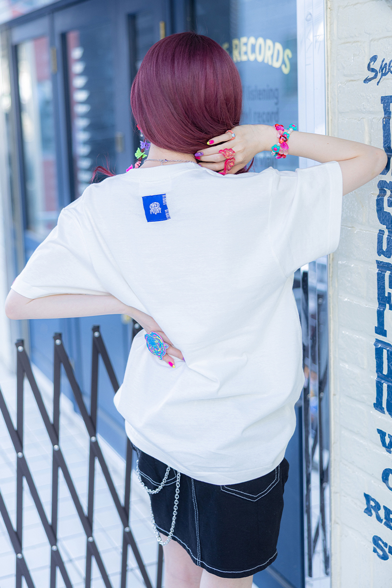 OFF WHITE 一枚でも格好良く着こなせる！パーフォレート Tシャツ オフホワイト Tシャツ 夏服 服 OO OFF 半袖 ユニセックス
