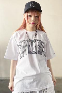 LONELY論理 LONELY論理×SANRIO KUROMI TAGGING T-SHIRTS-BLACK LONELY論理 LONELY論理×SANRIO KUROMI TAGGING T-SHIRTS-BLACK