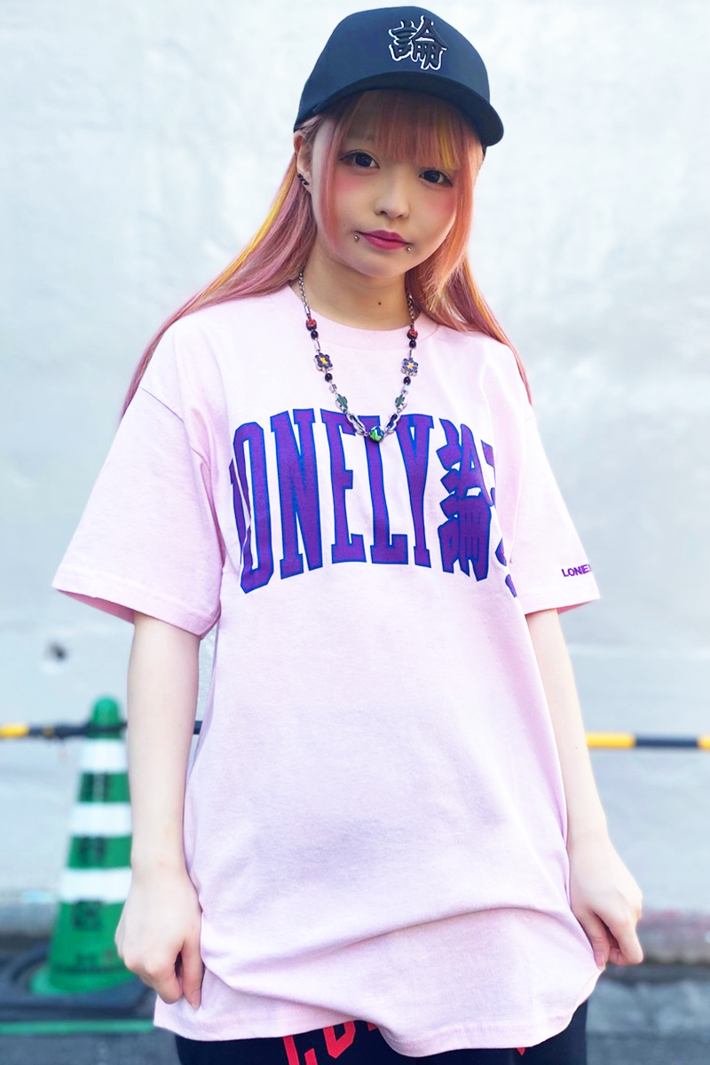 LONELY論理 LONELY UNIV TEE pink