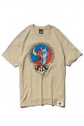 TOY MACHINE×PUNK DRUNKERS AITSU AND TOYMONSTER IN TURTLE HEAD SS TEE - SAND