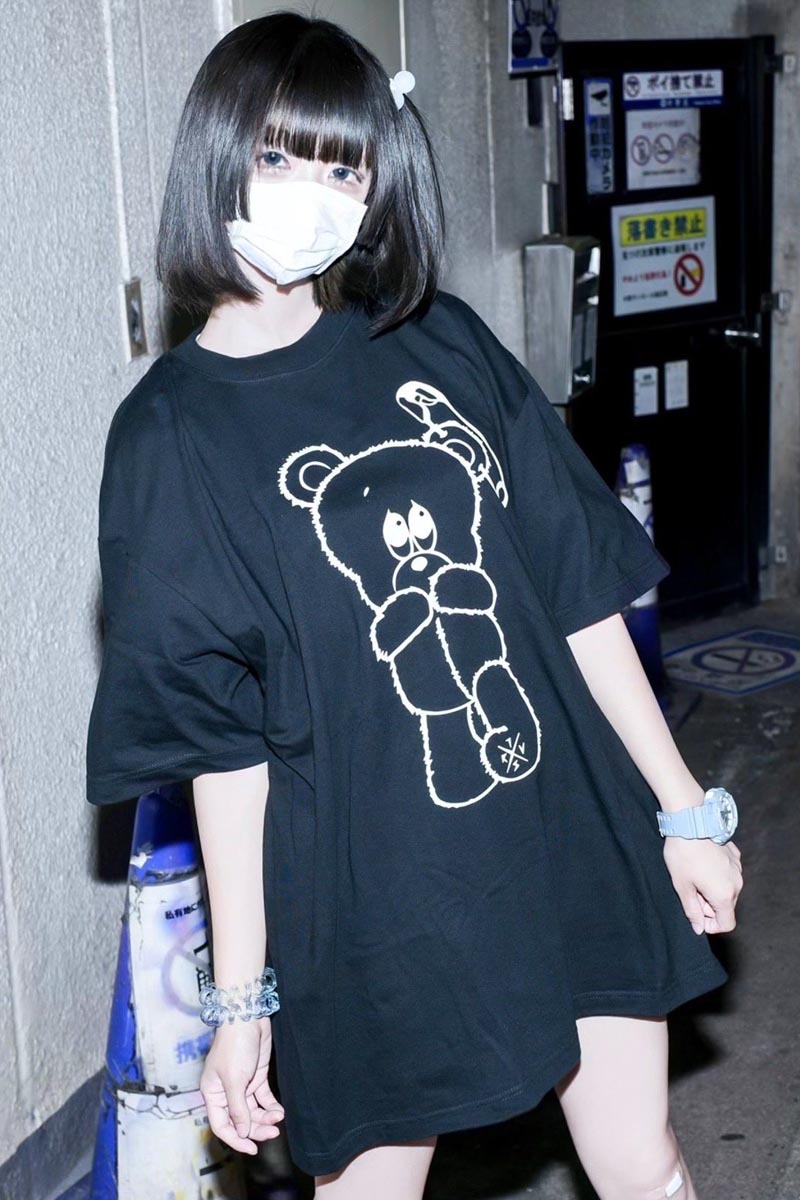 TRAVAS TOKYO【トラバストーキョー】Lil bear BIG Tee Black