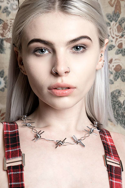 DISTURBIA CLOTHING Barbed Necklace