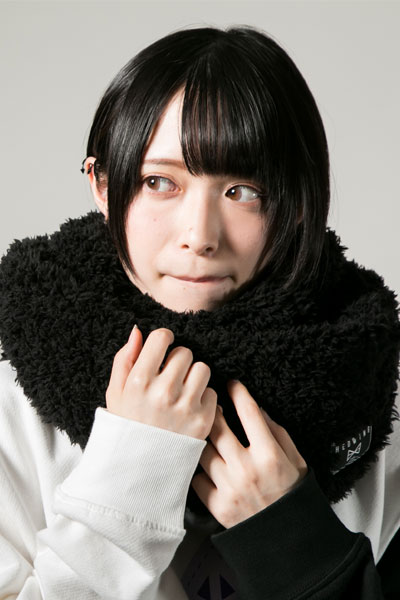 HEDWiNG Fluffy Snood Black