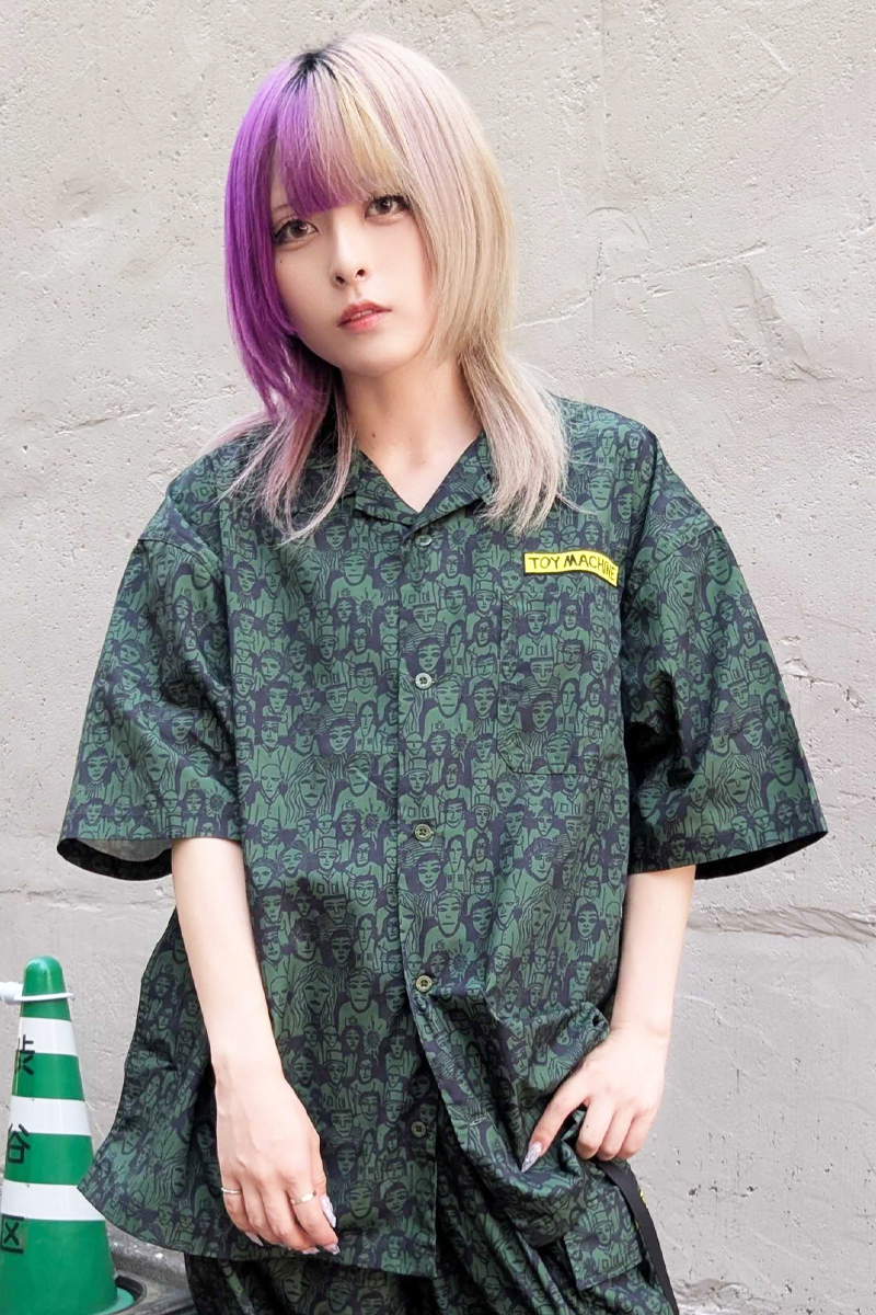 TOY MACHINE (トイ・マシーン) FACE IN THE CROWD DRY SS SHIRTS - Green