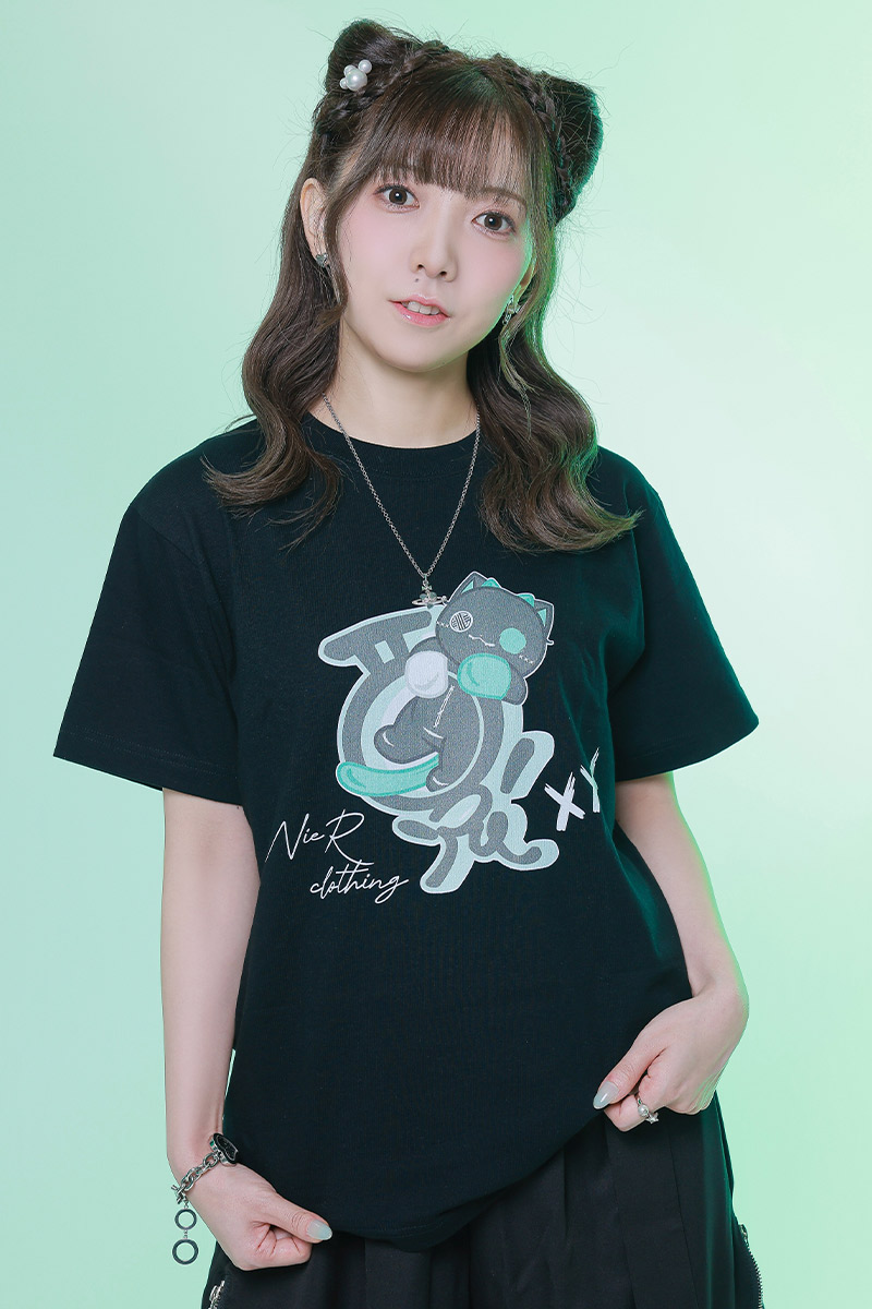 【予約商品】西尾夕香×NieR×ゲキクロ・コラボ - にしおくん＆シエルTシャツ