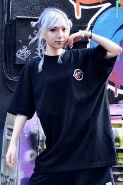 over print(オーバープリント) Velbed emblem Tee (black)