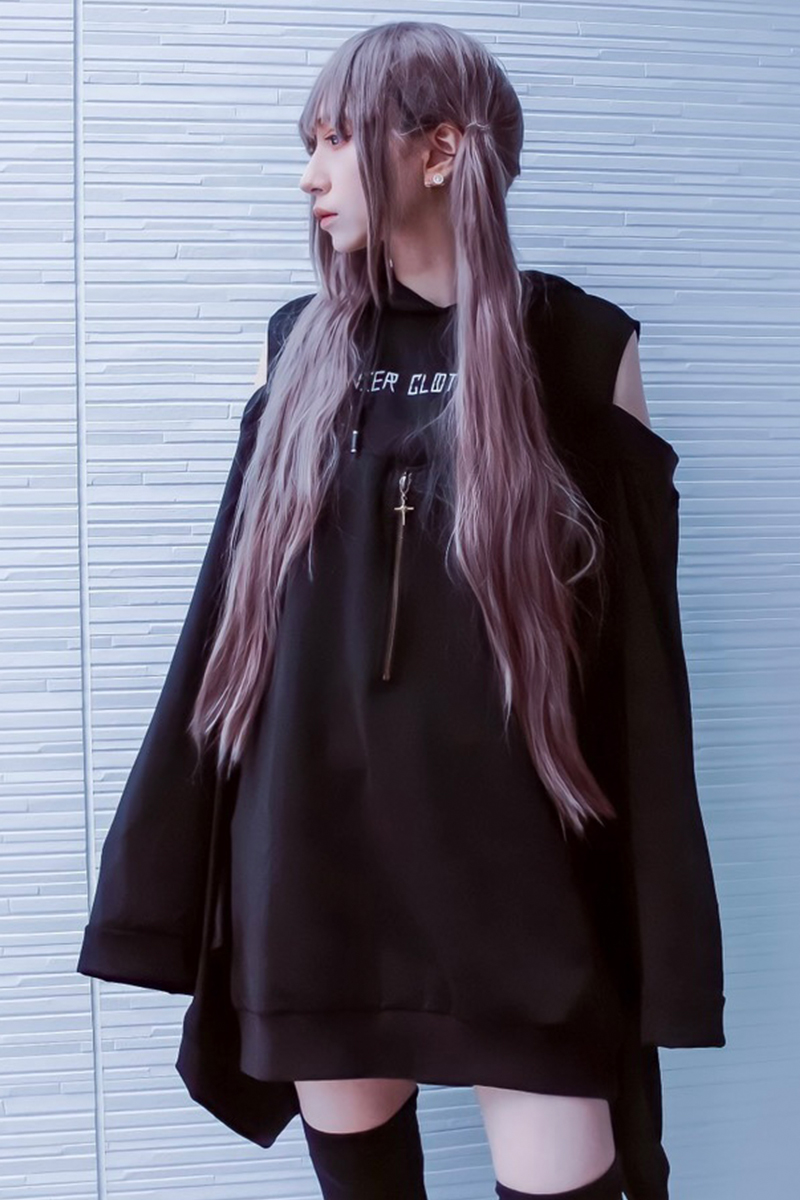NieR (ニーア) 着物風袖 OFF-SHOULDER PARKA【FRONT ZIP NieR (ニーア) 着物風袖 OFF-SHOULDER PARKA【FRONT ZIP