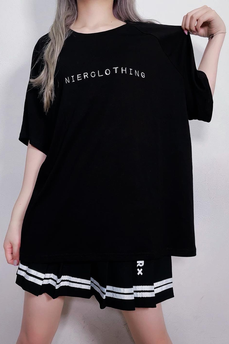 NieR (ニーア) LOGO刺繍CUTSEW【BLACK】