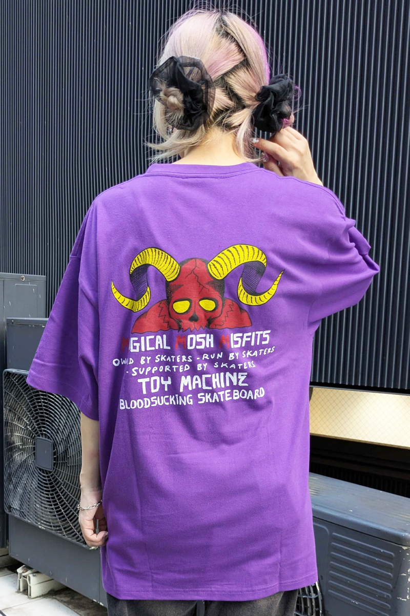 MxMxM × TOY MACHINE (トイマシーン) MMMONSTER HORN  SS TEE - Purple