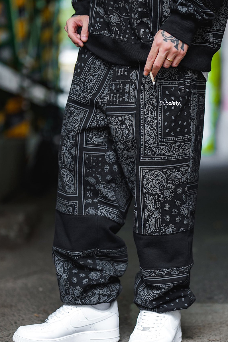 Subciety (サブサエティ) PAISLEY SWEAT PANTS-BLACK