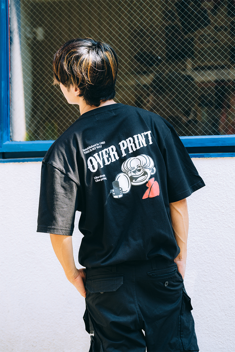 財部亮治 × over print × GEKIROCK CLOTHING Sing Tee BLACK