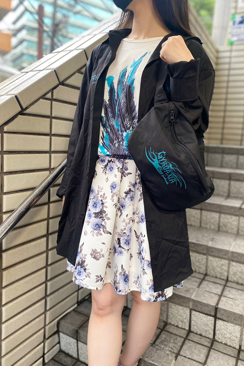 里塚 賢汰×CIVARIZE コラボ限定オーバーサイズTシャツ / ロック 里塚 賢汰×CIVARIZE コラボ限定オーバーサイズTシャツ / ロック
