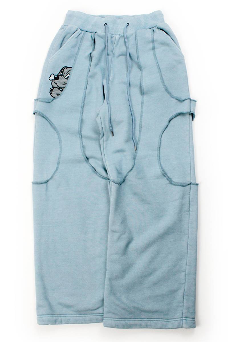 【予約商品】GALFY (ガルフィー) 穴の向こうにわんちゃん スウェット2 - Light Blue