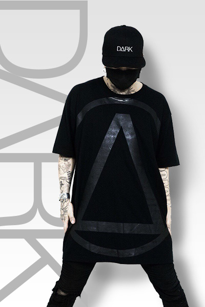 DΔRK Triangle T-Shirt - Black / Black