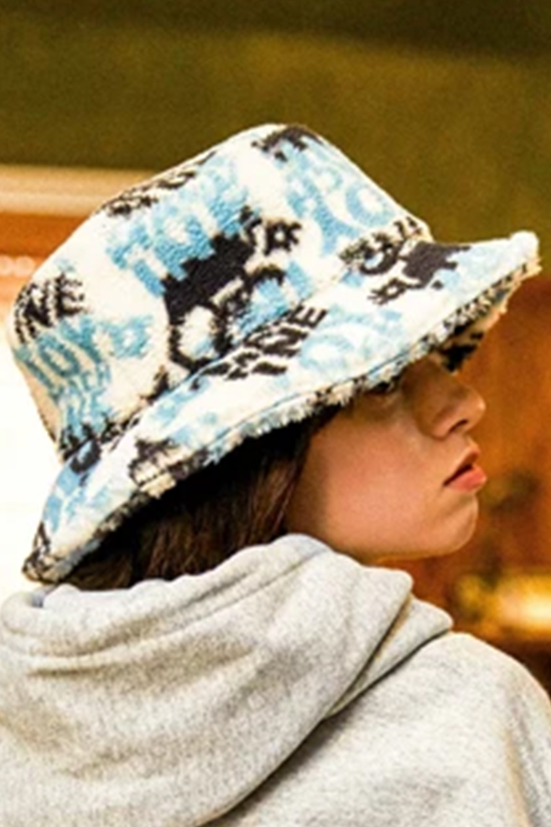 TOY MACHINE BOA FLEECE BUCKET HAT WHITE