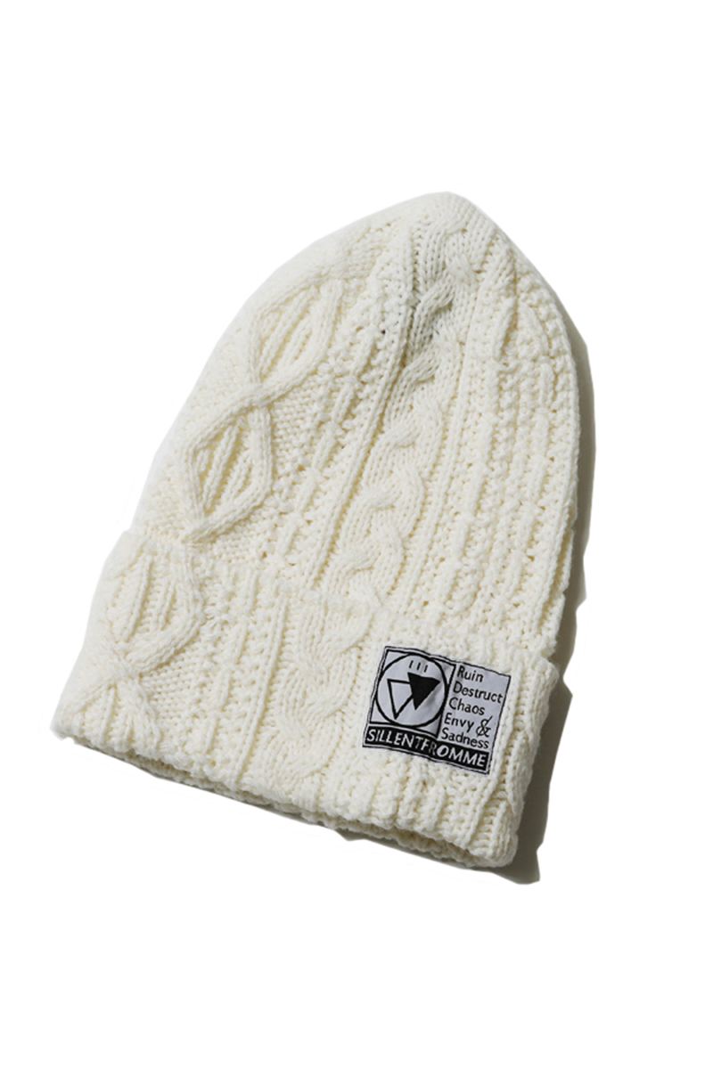 SILLENT FROM ME VEIN -Cable Knit Beanie- WHITE