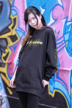工藤晴香×激ロック×ゲキクロ×DI:VISIONコラボ 限定パーカー 工藤晴香×激ロック×ゲキクロ×DI:VISIONコラボ 限定パーカー