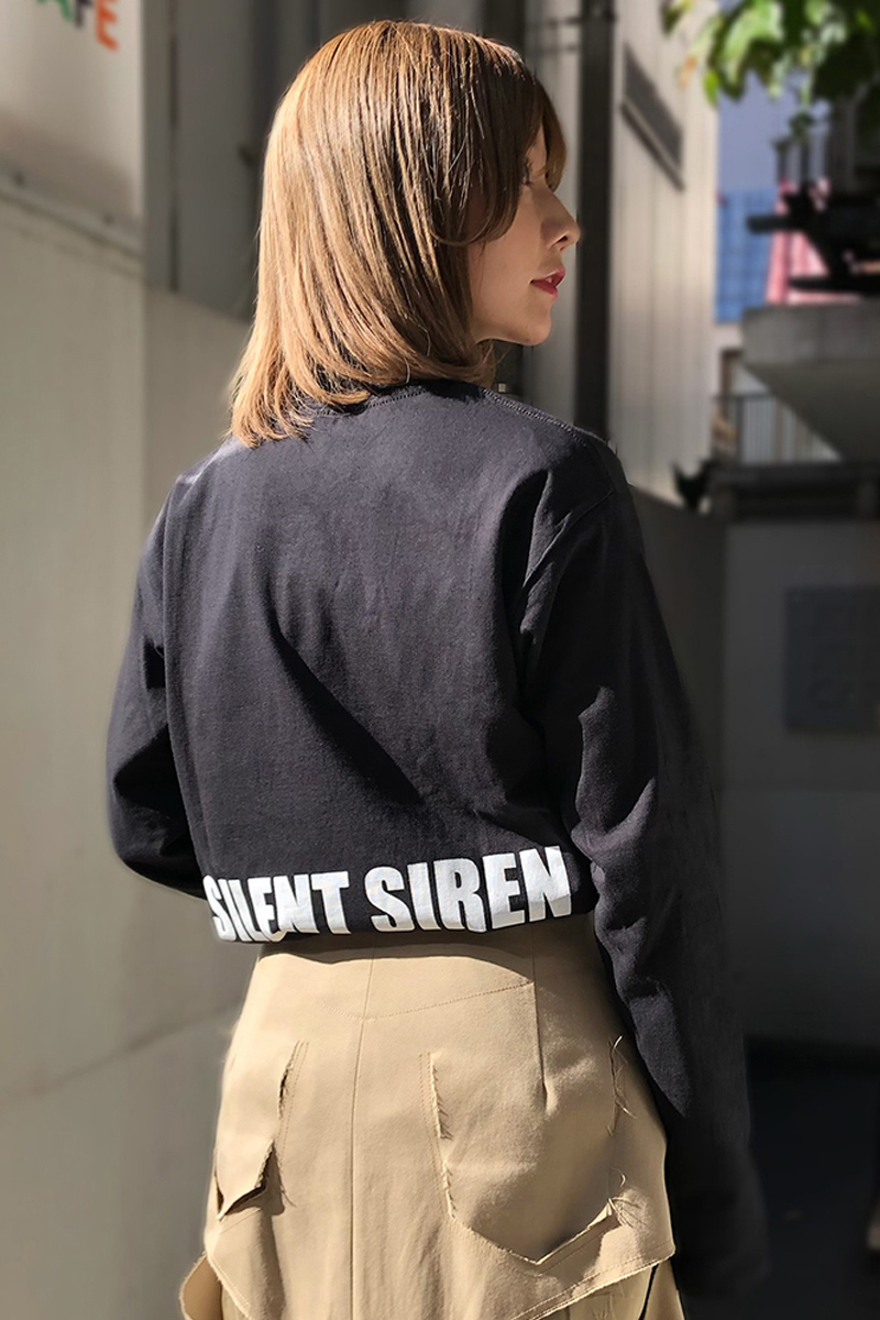 ロックファッション、バンドグッズのGEKIROCK CLOTHING / SILENT SIREN×ゲキクロ コラボロンT ロックファッション、バンドグッズのGEKIROCK CLOTHING / SILENT SIREN×ゲキクロ コラボロンT