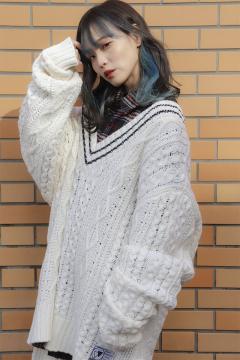 SILLENT FROM ME VEIN -Cable Knit Sweater- WHITE