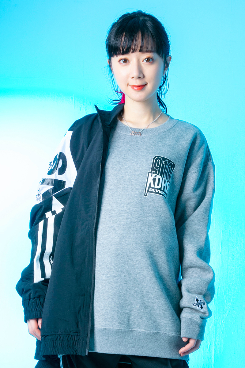 工藤晴香×激ロック×ゲキクロ×DI:VISIONコラボ 限定スウェット 工藤晴香×激ロック×ゲキクロ×DI:VISIONコラボ 限定スウェット