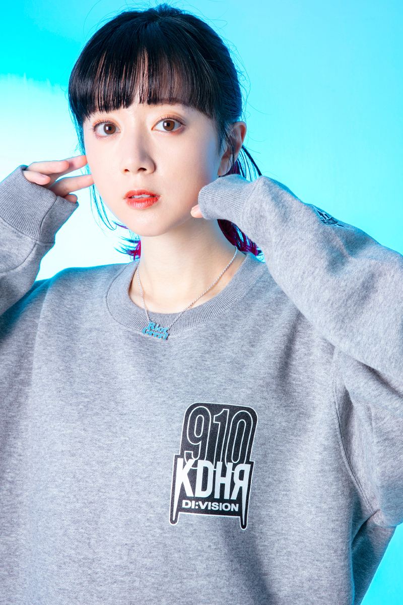 工藤晴香×激ロック×ゲキクロ×DI:VISIONコラボ 限定スウェット 工藤晴香×激ロック×ゲキクロ×DI:VISIONコラボ 限定スウェット
