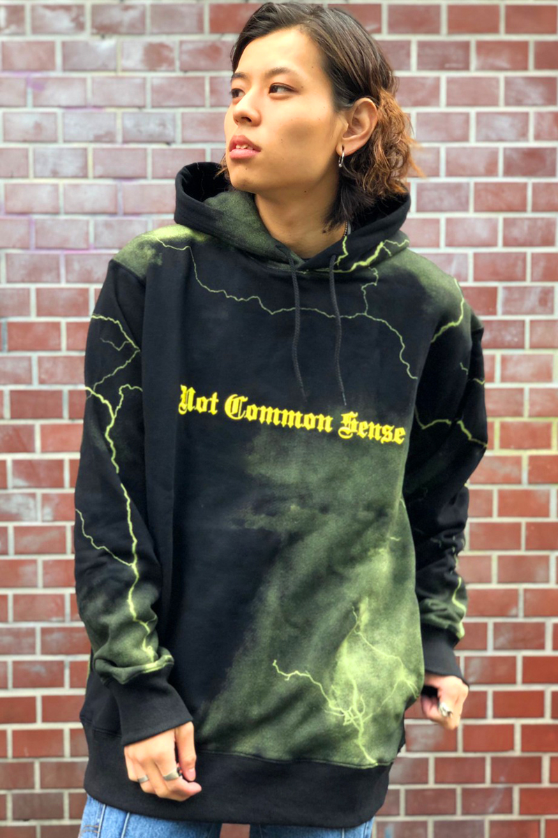 NOT COMMON SENSE LIGHTNING HOODED SWEATSHIRT